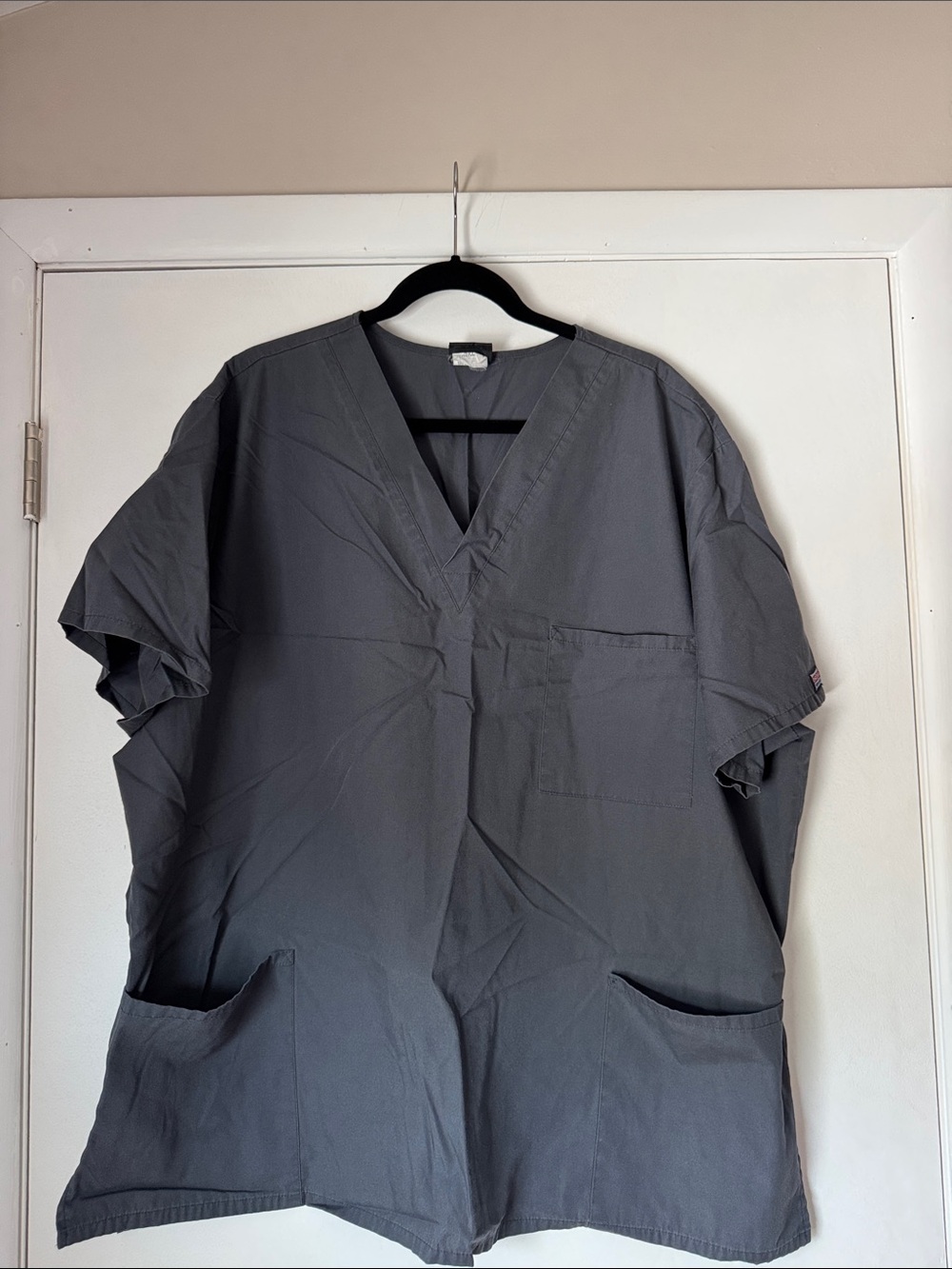 Cherokee Men's V-Neck Scrub Top